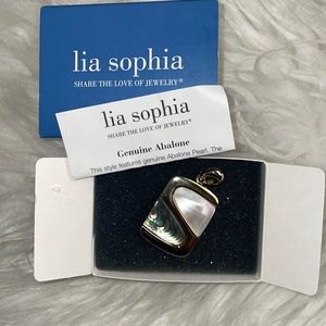 Ladies Abalone Pearl Charm